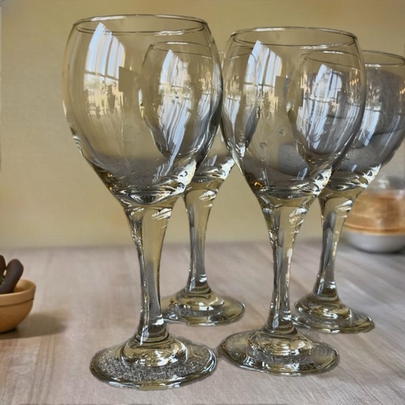 Libbey Catawba Red Wine Glasses - Picture 4 of 7